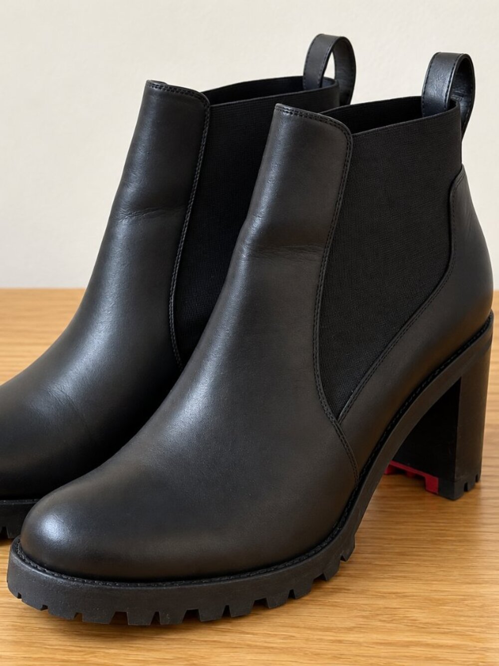 Christian Louboutin Marchacroche Chelsea Boots | Black Leather | EU 38